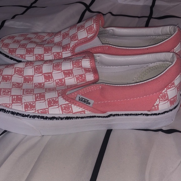 Brand new never worn pink vans - Picture 4 of 4